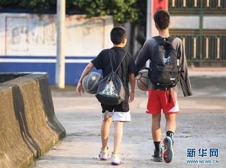 独臂少年 篮球追梦